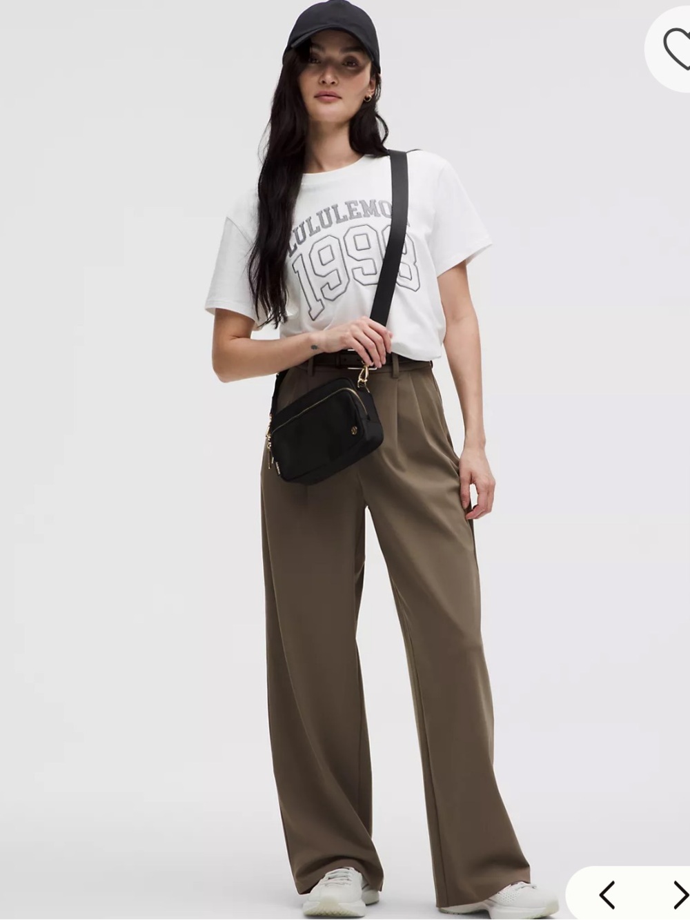 Lululemon Everyday Crossbody Bag 2L - Picture 9 of 10